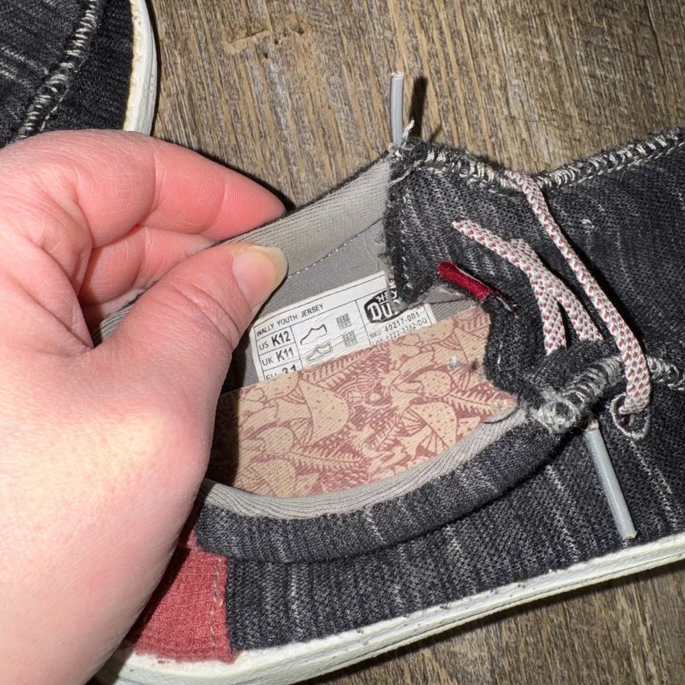 Hey Dude‎ Wally Youth Jersey Charcoal Grey Red Mushroom Print Loafers Size K12